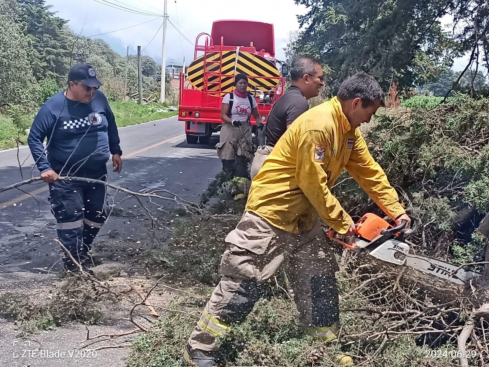 REALIZAN ACCIONES POR FUERTES LLUVIAS EN AMECAMECA 