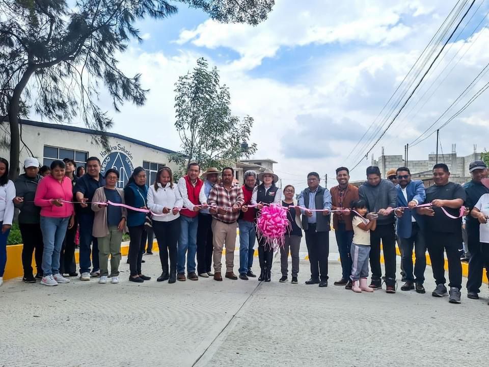 ENTREGA DE IMPORTANTE VIALIDAD EN SAN PEDRO NEXAPA 