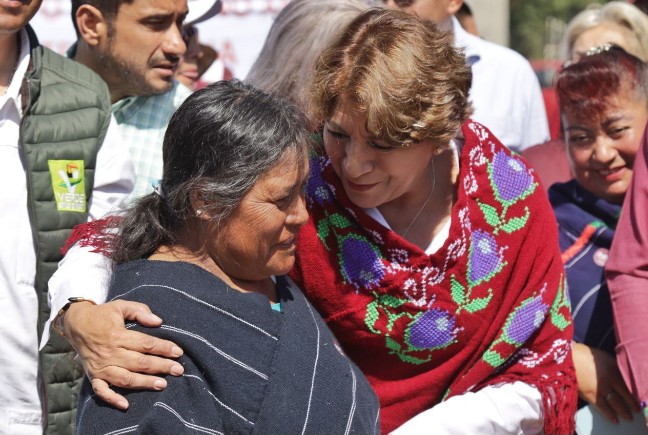 CONBATIR LA INSEGURIDAD CON POLICÍAS DE BARRIO DELFINA GOMEZ