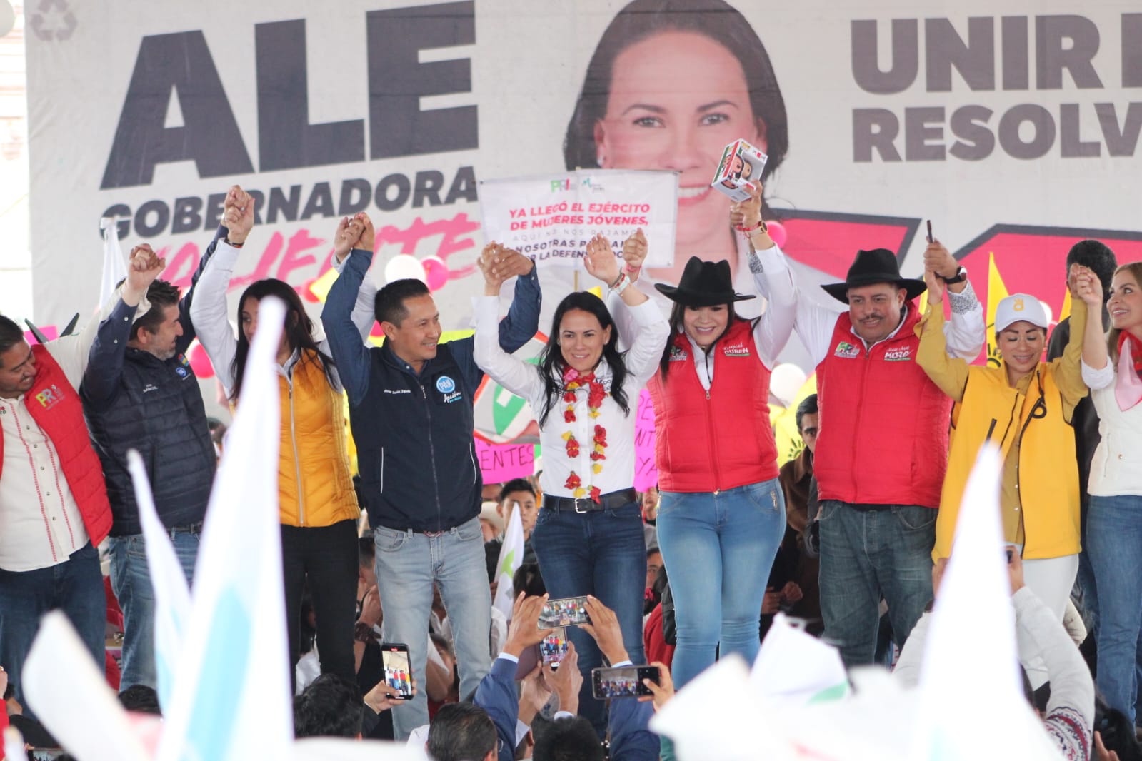 REUNIÓN CON GANADEROS Y PRODUCTORES