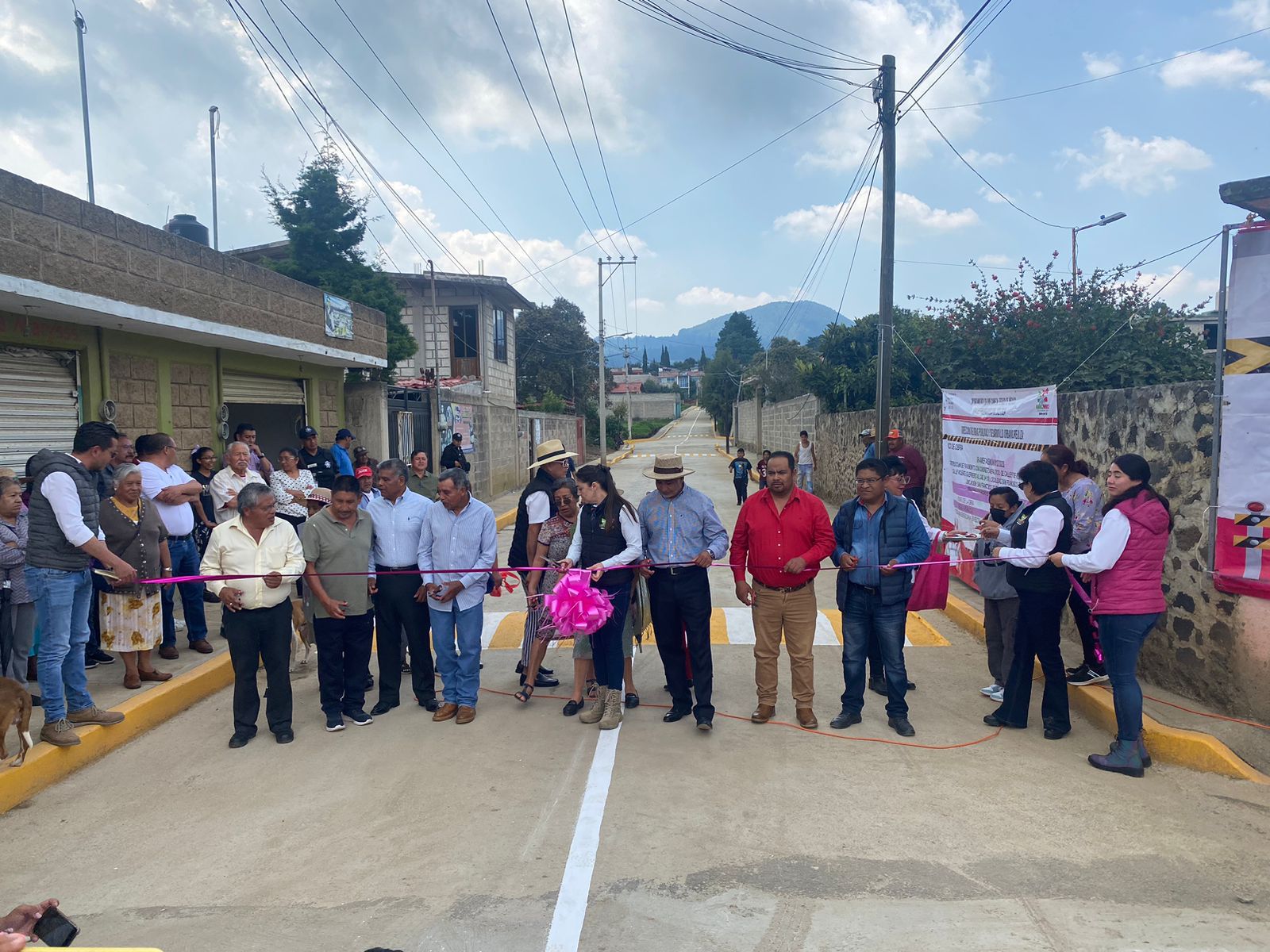 ENTREGA OBRA IVETTE TOPETE EN ZENTLALPAN 