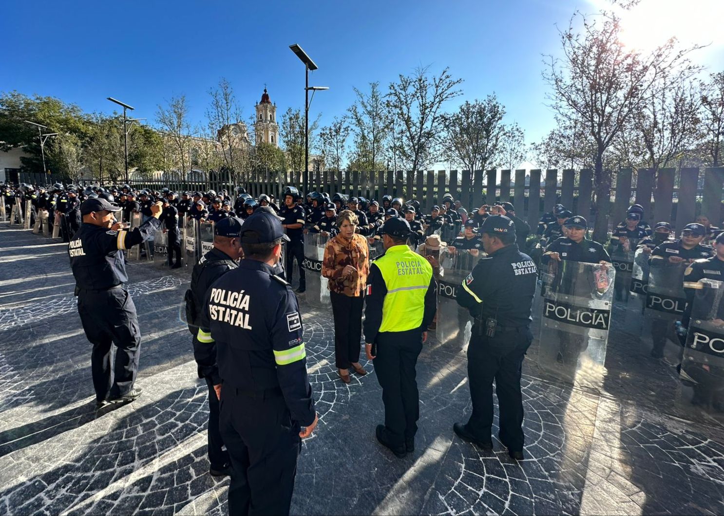 DELFINA GÓMEZ ÁLVAREZ REALIZÓ PASE DE LISTA A POLICÍA DE GÉNERO 